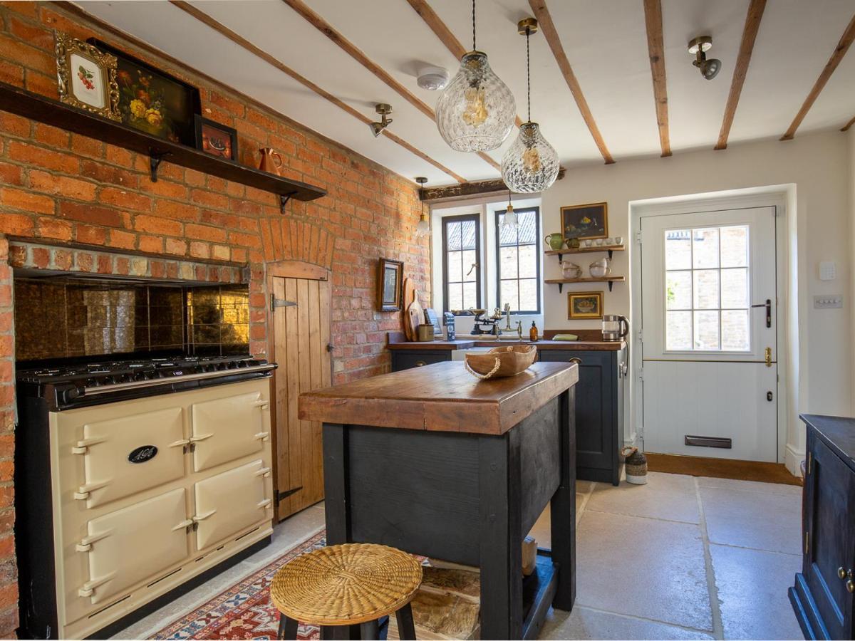 Little Oakley Cottage Sandford St Martin Εξωτερικό φωτογραφία